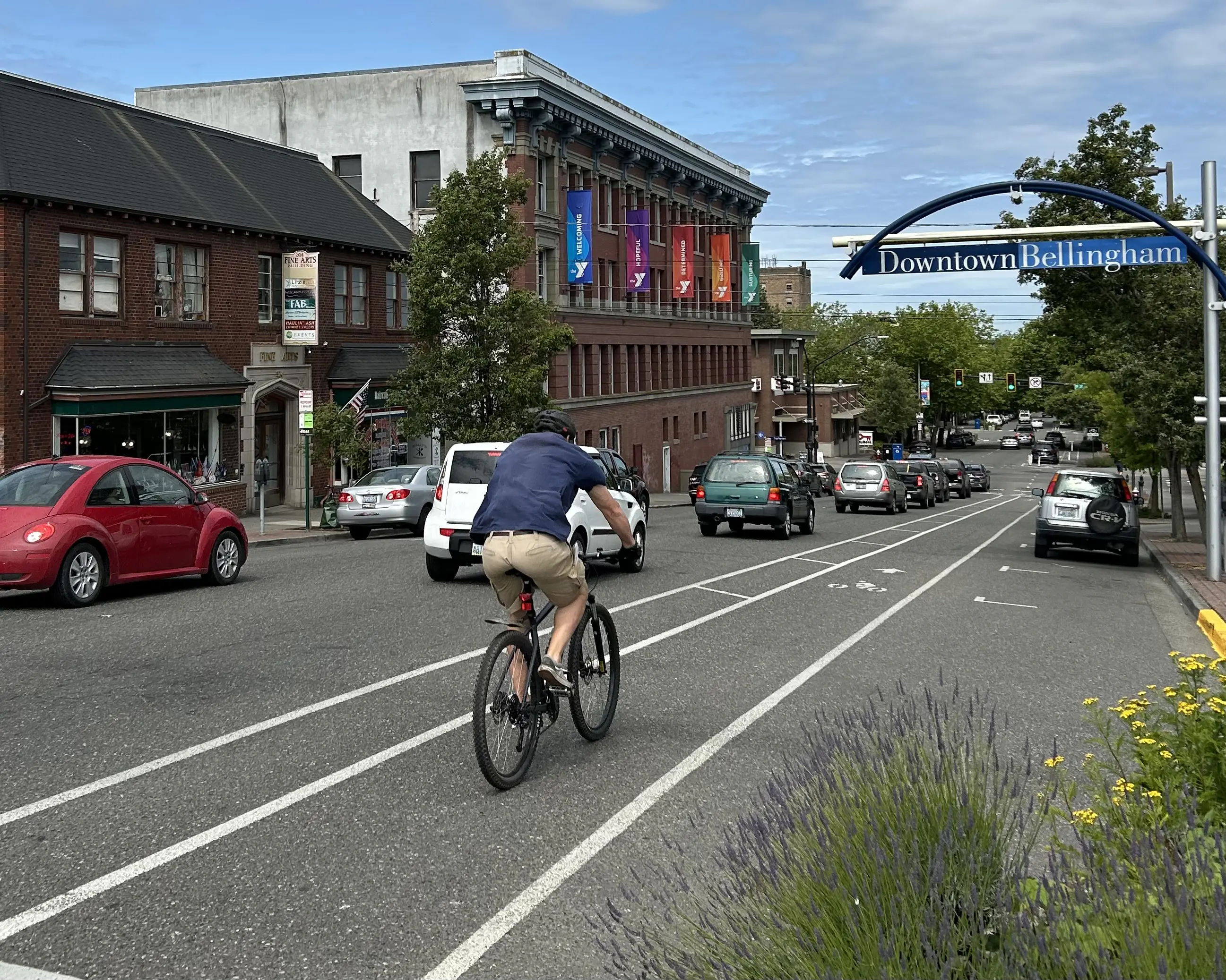 Buffered Bike Lane on Holly Street entering Downtown