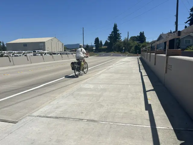 Meador Avenue bridge