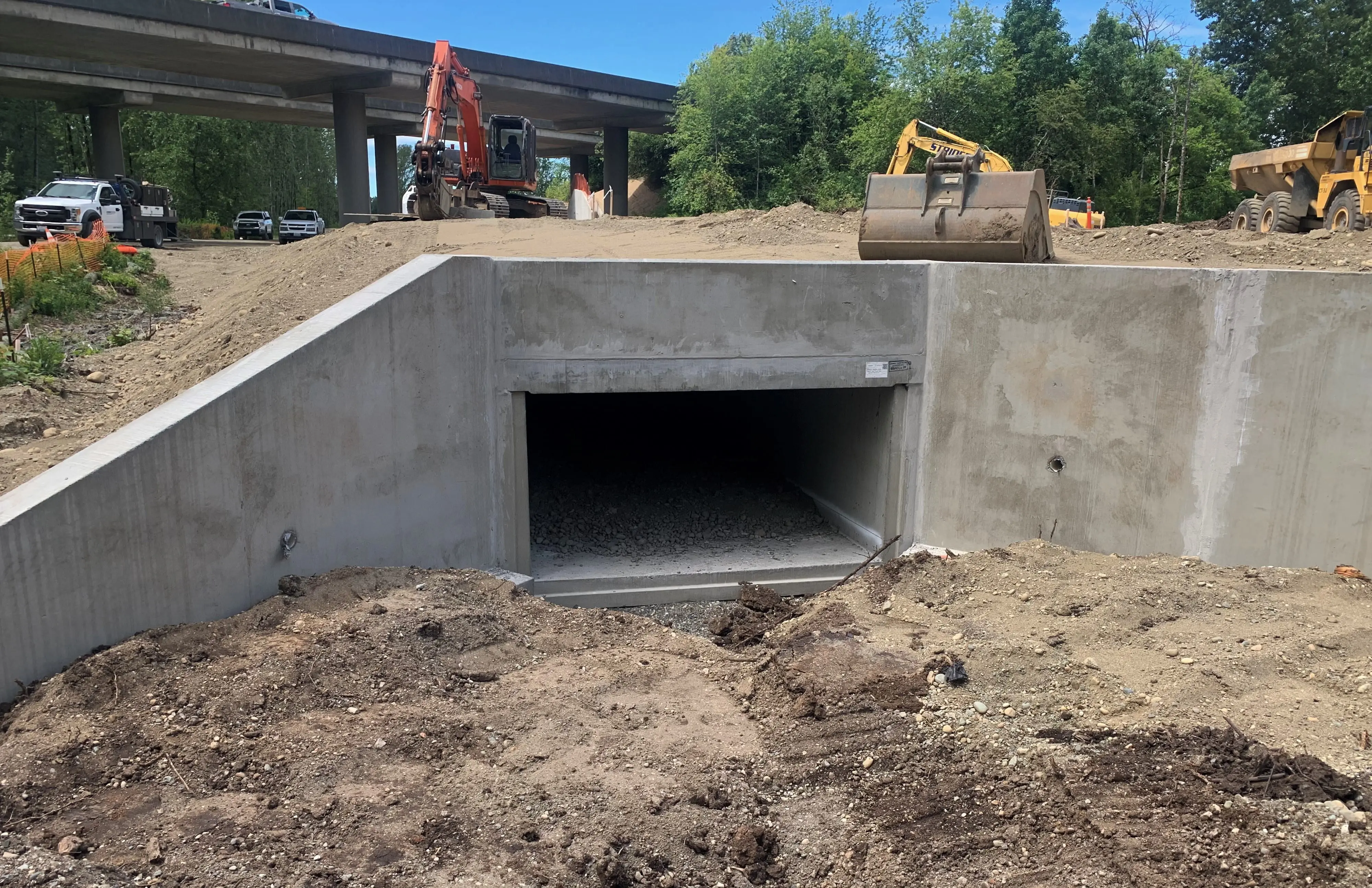 Orchard connector concrete tunnel